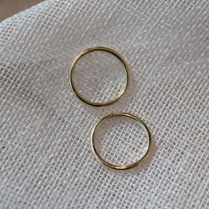 Gold sleeper hot sale earrings nz