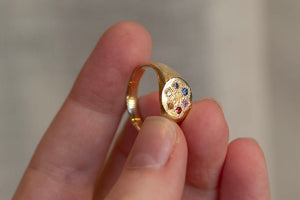 Signet Ring - Yellow Gold with Rainbow Sapphires