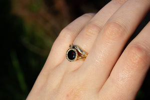 Lota Ring - 9ct Yellow Gold with Red Garnet