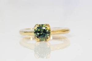 Thetis Ring - 18ct Yellow Gold with Teal-Parti  Sapphire