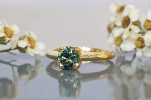 Thetis Ring - 18ct Yellow Gold with Teal-Parti  Sapphire