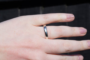 Subtle Band - Narrow - Sterling Silver