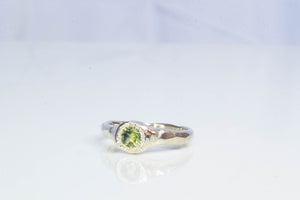 Spring Ring - 9ct White Gold with Parti Green-Yellow Sapphire