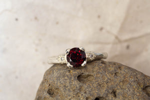 Mira Ring - 9ct White Gold with Red Garnet