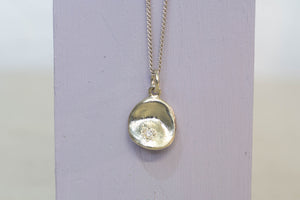 Water Drop Pendant - White Gold with Diamond