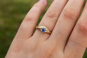 Cybele Ring - 14ct Yellow Gold with Ceylon Sapphire