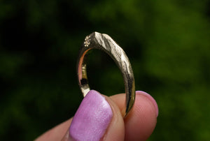 Mountain Ring with Diamond - Gold