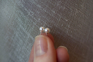 Pearl Studs - White - 4-4.5mm