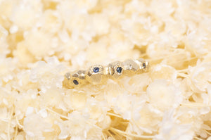 Boulder Ring - Yellow Gold with Sapphires