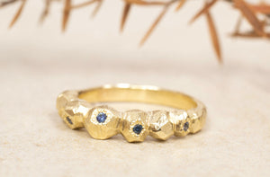 Boulder Ring - Yellow Gold with Sapphires