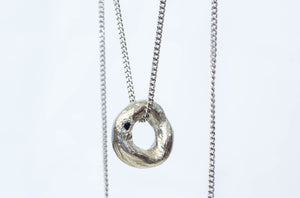 Circle Pendant - White Gold with  Blue Sapphire - Small