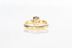 Eos Ring - 18ct Yellow Gold with Montana Sapphire
