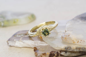 Cybele Ring - 14 carat Yellow Gold with Green Sapphire