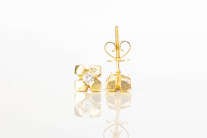 Manuka Studs - 9ct Yellow Gold