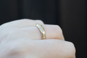 Hestia Ring - Gold with White Recycled Diamonds