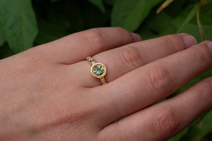 Vesper Ring - 18ct Yellow Gold with Green-Yellow Sapphire