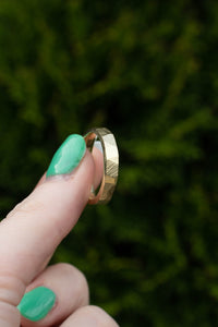 Faceted Band - Medium - Yellow Gold