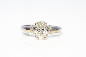 Eos Ring - 18ct White Gold with Oval Recycled Diamond