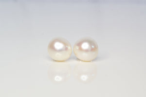 Baroque Pearl Studs - White - 10-12mm