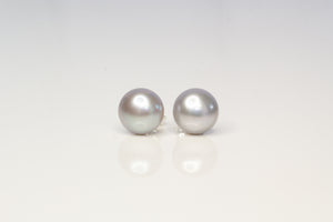 Button Pearl Studs - Silver - 8-9mm