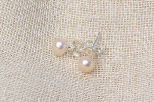 Button Pearl Studs - Natural - 5mm