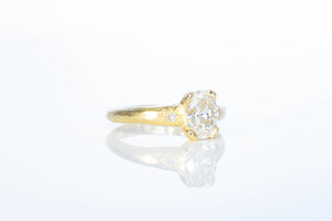 Eos Ring - 18ct Yellow Gold with 1.1ct Lab-Grown Diamond