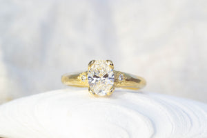 Eos Ring - 18ct Yellow Gold with 1.1ct Lab-Grown Diamond