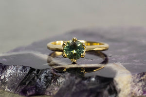 Vesta Ring - 18ct Yellow Gold with Green Sapphire