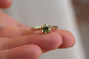 Vesta Ring - Yellow Gold with Yellow Sapphire