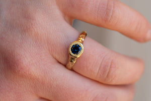 Spring Ring - 18ct Yellow Gold with Blue Sapphire