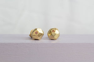 Boulder Studs - Yellow Gold with Pink Sapphires
