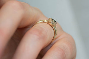 Neve ring- Yellow Gold with Sapphire and Diamonds