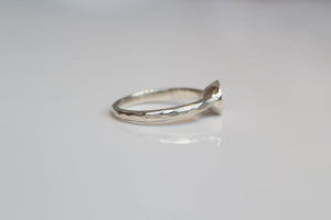 Pelagus Ring - White Gold with Sapphire