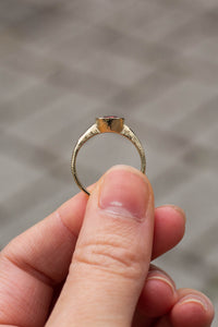 Lota Ring - Yellow Gold with Garnet