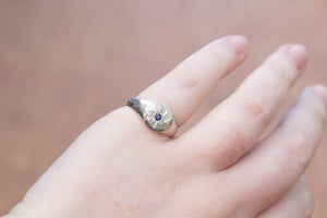 Sirius Ring - White Gold with Blue Sapphire