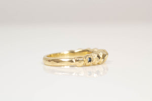 Boulder Ring - Yellow Gold with Sapphires