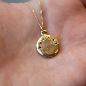 Rainbow Disc Pendant - Yellow Gold with Sapphires