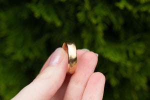 Subtle Band - Wide - Yellow Gold