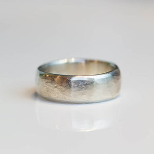 Subtle Band - Wide - White Gold
