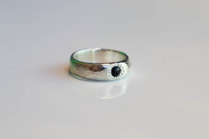 SAMPLE SALE: Carved Band with Onyx (N)
