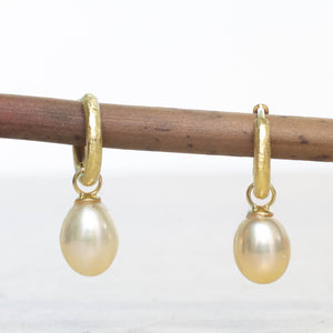 Endora Hoop Earrings - Gold with Pink Pearls